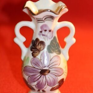 Portselanist vaas (Y)