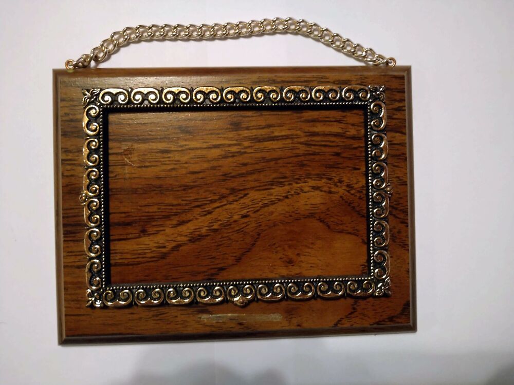 Puidust pildiraam Kanadast (Y)