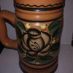 Suurem keraamiline maalitud õllekann vms (Y)