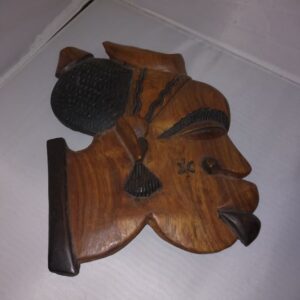 Puidust seinakaunistus (Y)