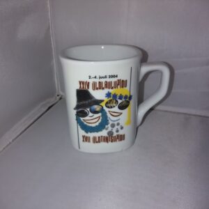 Portselanist tass kollektsiooni.Laulu-​ ja tantsupidu 2004 (Y)