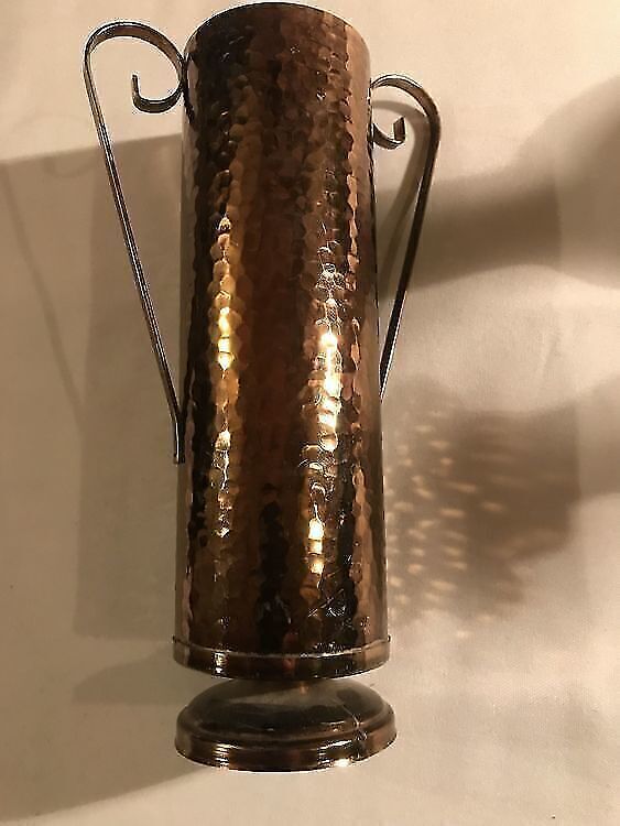 Metallist vaas, vask