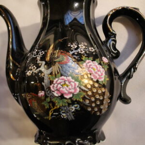 Portselanist linnudekooriga kann,Jaapan (Y)