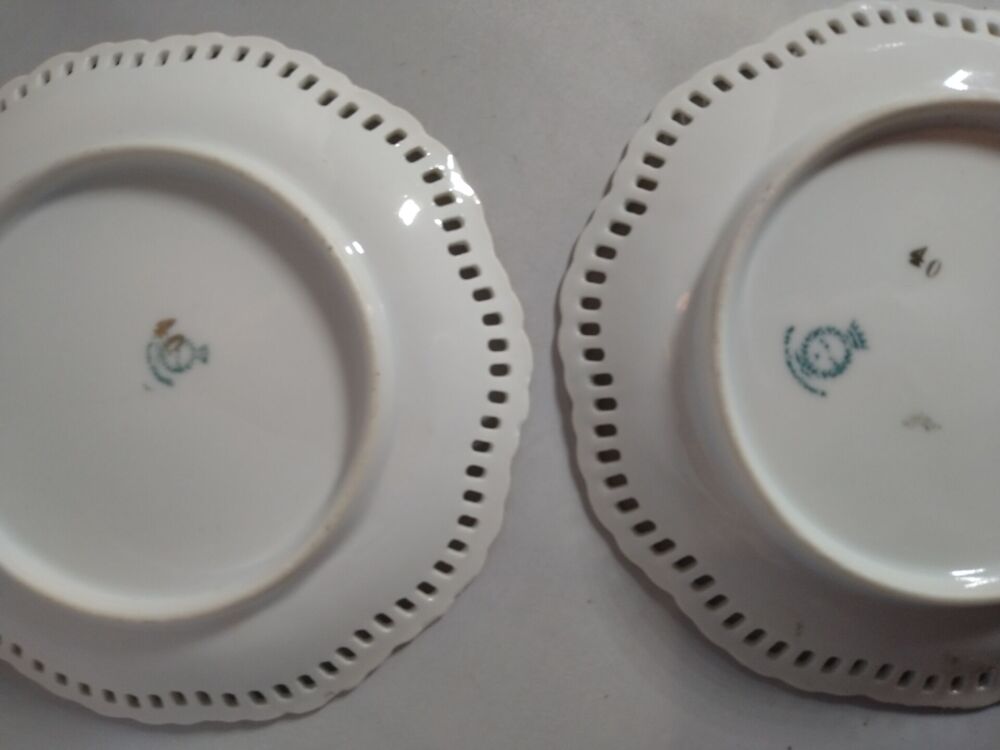 Portselanist pitsilise äärega lilledekooriga taldrikud, 2 tk (Y) - Image 5