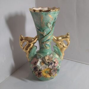 Portselanist ilus vaas (Y)