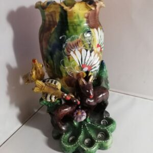 Keraamiline looma- ja linnukujudega vaas (Y)