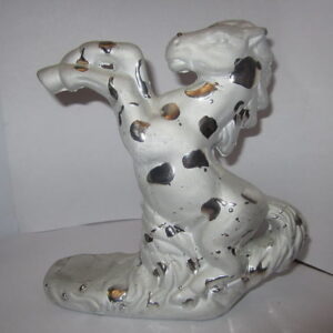 Portselanist kuju. Hobune (Y)