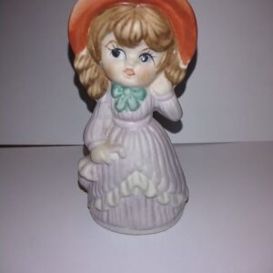 Portselanist kuju,tüdruk (Y)