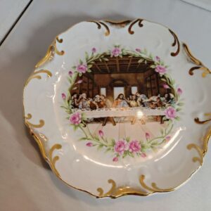 Portselanist seinataldrik ,religioosne (Y)