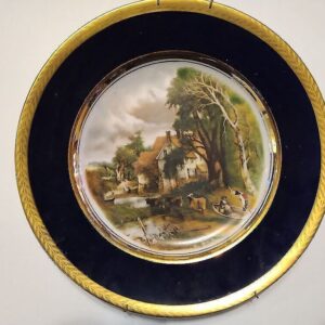 Portselanist seinataldrik-maal,LF​Z kullatisega taldrikul (Y)