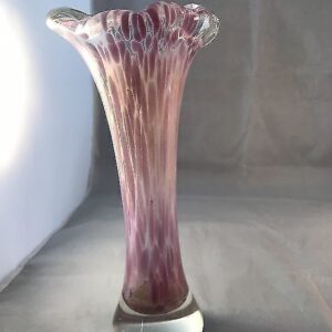 Värvilisest klaasist vaas (Y)