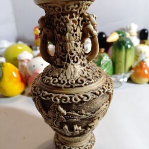 Huvitav vanem reljeefne vaas (Y)