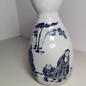 Vanem portselanist Sake serveerimispudel-tokkuri (Y)