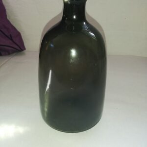 Vanem hallikas-rohelisest klaasist karahvin,pudel vms (Y)