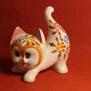 Portselanist kassi kuju (Y)