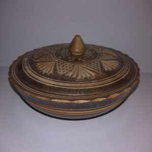 Puidust kauss-toos (Y)