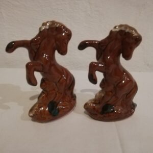 Portselanist kujud,hobused (Y)