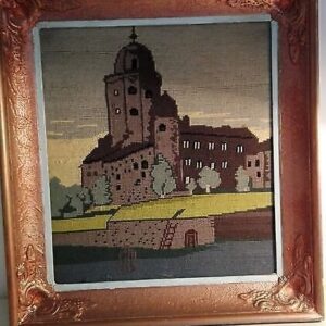 Ilusas raamis kootud või heegeldatud pilt. (Y)