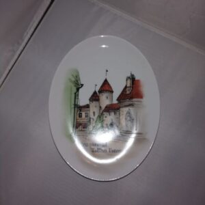 Portselanist seinataldrik Viru väravad,käsimaal (Y)