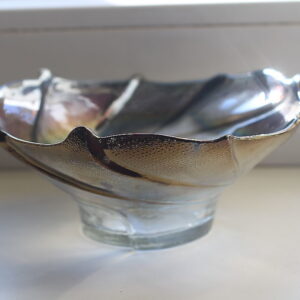 Värviline klaasist kauss (Y)