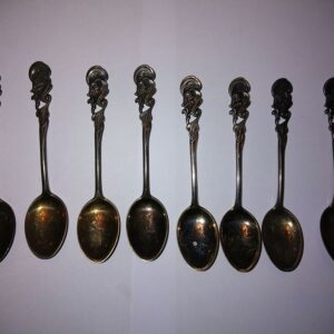 Vanad lusikad, 8 tk (Y)