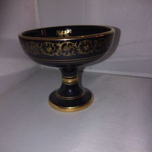 24 k kullaga maalitud Neofitou küünlajalg (Y)