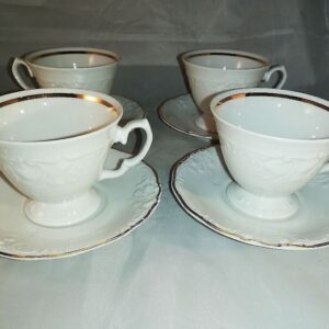 Portselanist ilusad tassikomplektid 4-le (Y)