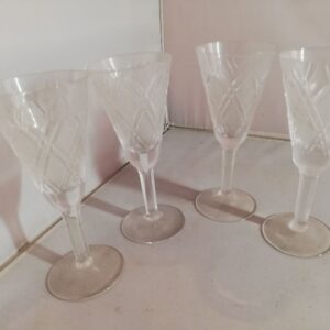 Nõukaaegsed kristallpitsid 4-le (Y)