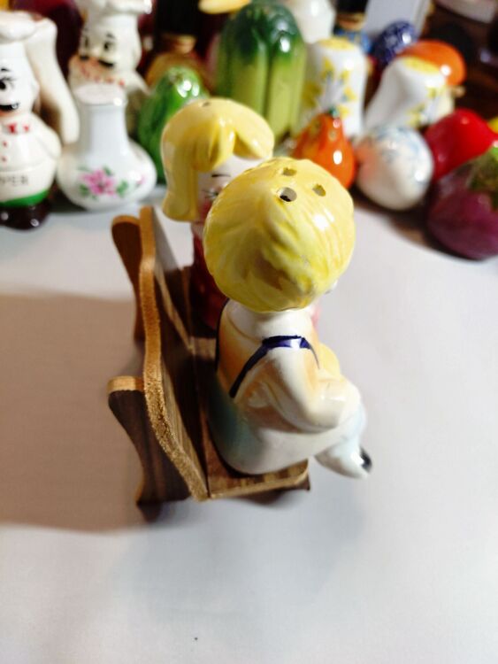 Portselanist maitseainetooside komplekt,Poiss ja tüdruk. Jaapan (Y) - Image 4