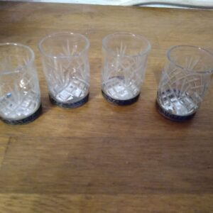 Nõukaaegsed kristallpitsid,metal​l ja klaas,4 tk