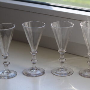 Ilusad likööripitsid 4-le