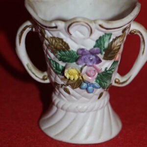 Portselanist vaas (Y)