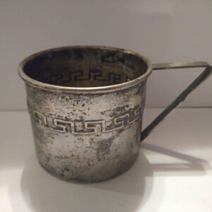 Metallist klaasihoidik (Y)