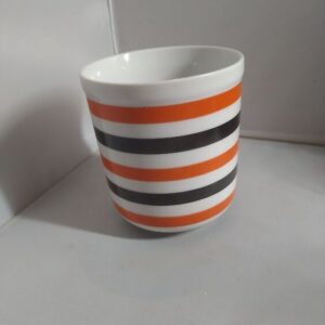 Riga portselanist triibuline tass-kruus (Y)