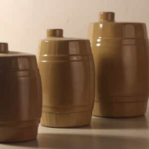 Keraamilised karahvinid. vaadid (Y)