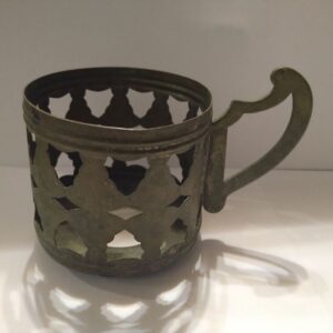 Metallist klaasihoidik (Y)