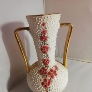 Väga ilus portselanist vaas. (Y)