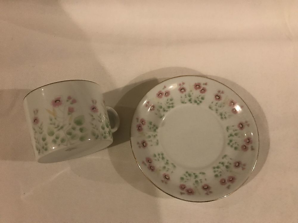 Ilus lilledekooriga tassikomplekt (Y) - Image 4