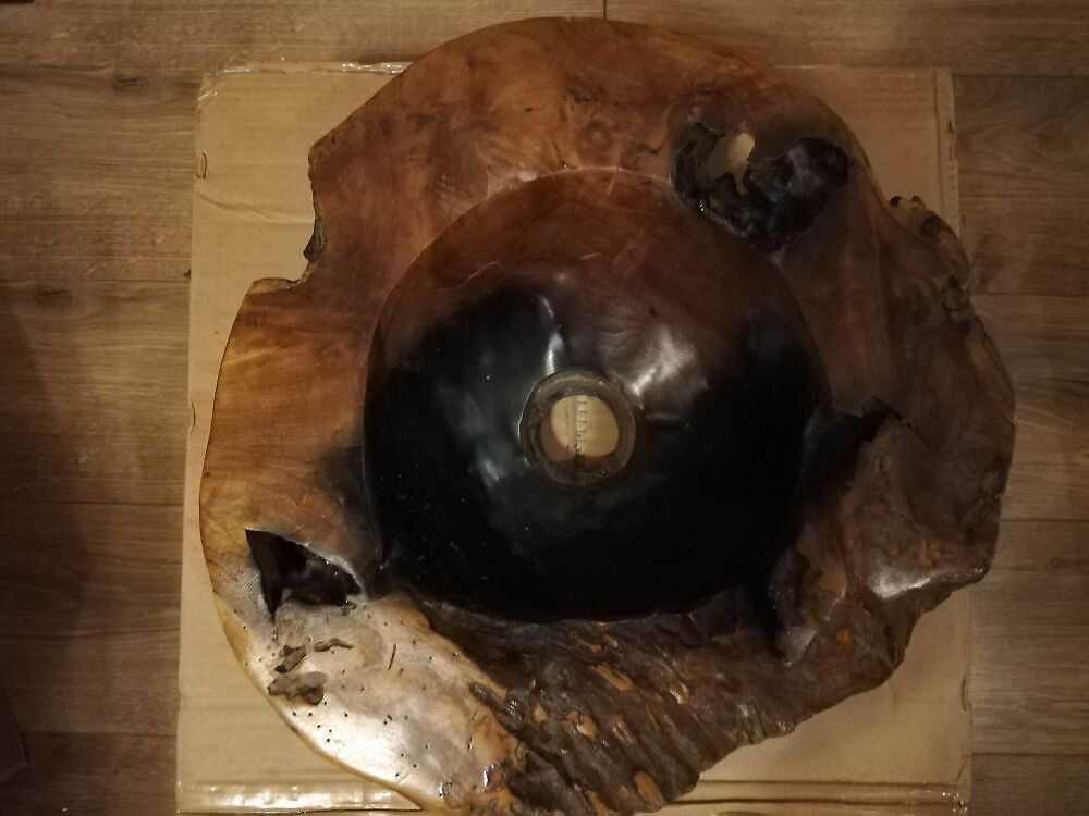 Puidust disainvalamu - Image 3