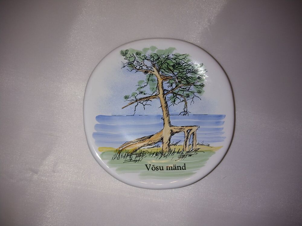 Portselanist seinataldrik Võsu mänd,käsimaal (Y)