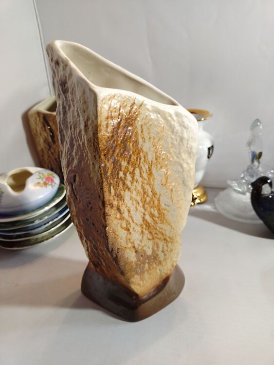 Ilus LapinSavi vaas, h-26cm (Y)
