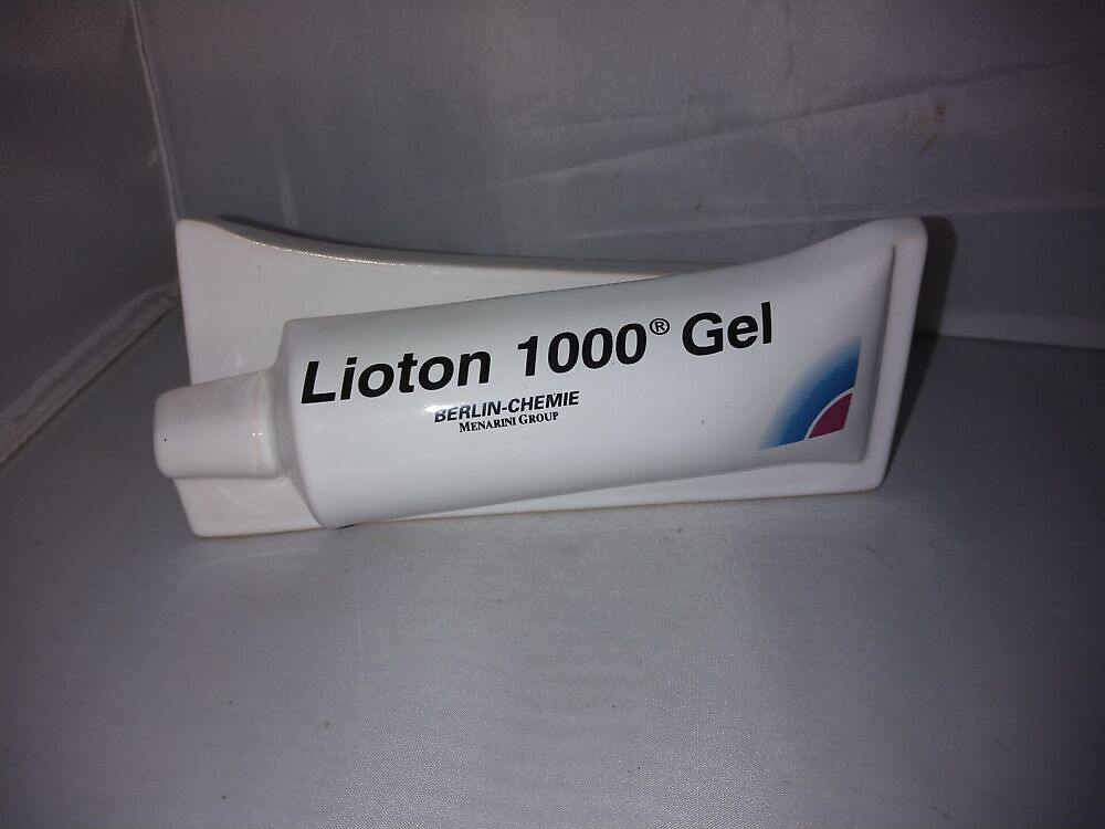 Portselanist retseptihoidja,Lioton (Y)