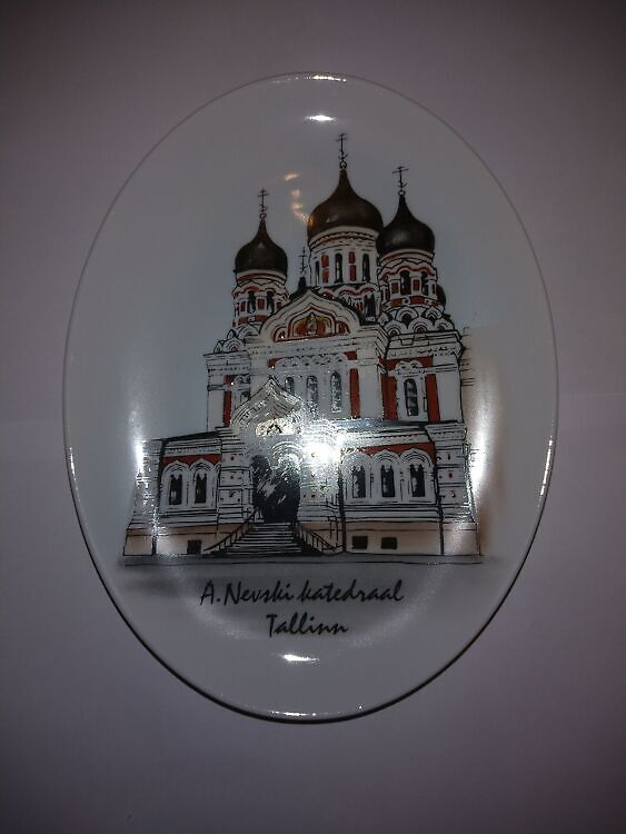 Portselanist seinataldrik Nevski katedraal,Tallinn,käsimaal (Y) - Image 2