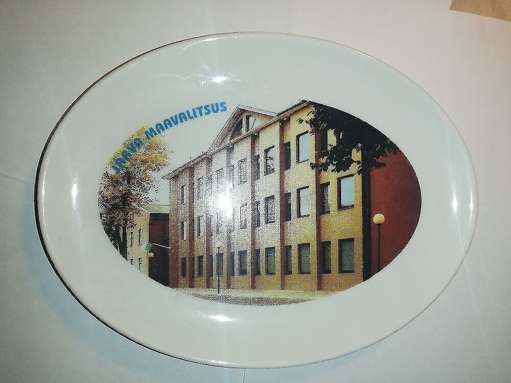 Portselanist seinataldrik Järva MV (Y)