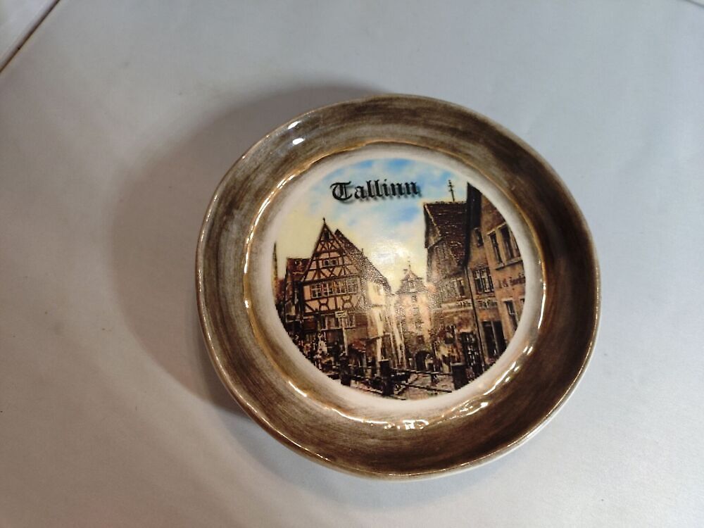 Keraamiline seinataldrik ,Tallinn (Y)