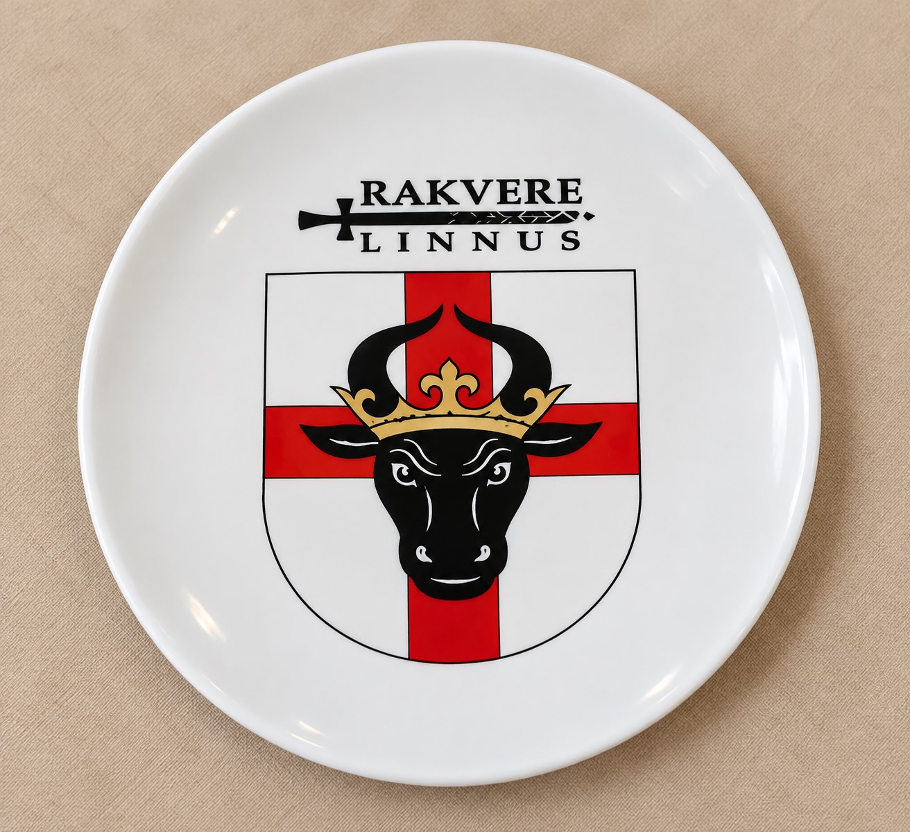 Portselanist dekoratiivtaldrik „Rakvere Linnus“, ca 22 × 17 cm
