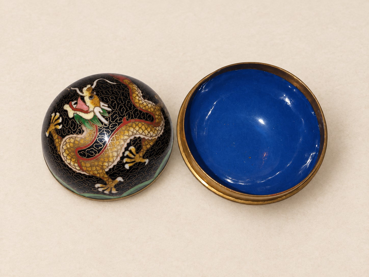 Vintage Hiina cloisonné karp draakonimotiiviga