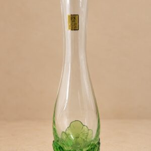 Kagami Crystal vintage klaasvaas rohelise lillemotiiviga, Japan, 21 cm