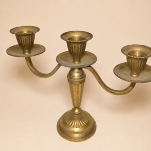 Vintage messingist kolmekohaline küünlajalg-kandelaber –  India, ca 1960.–1980. aastad