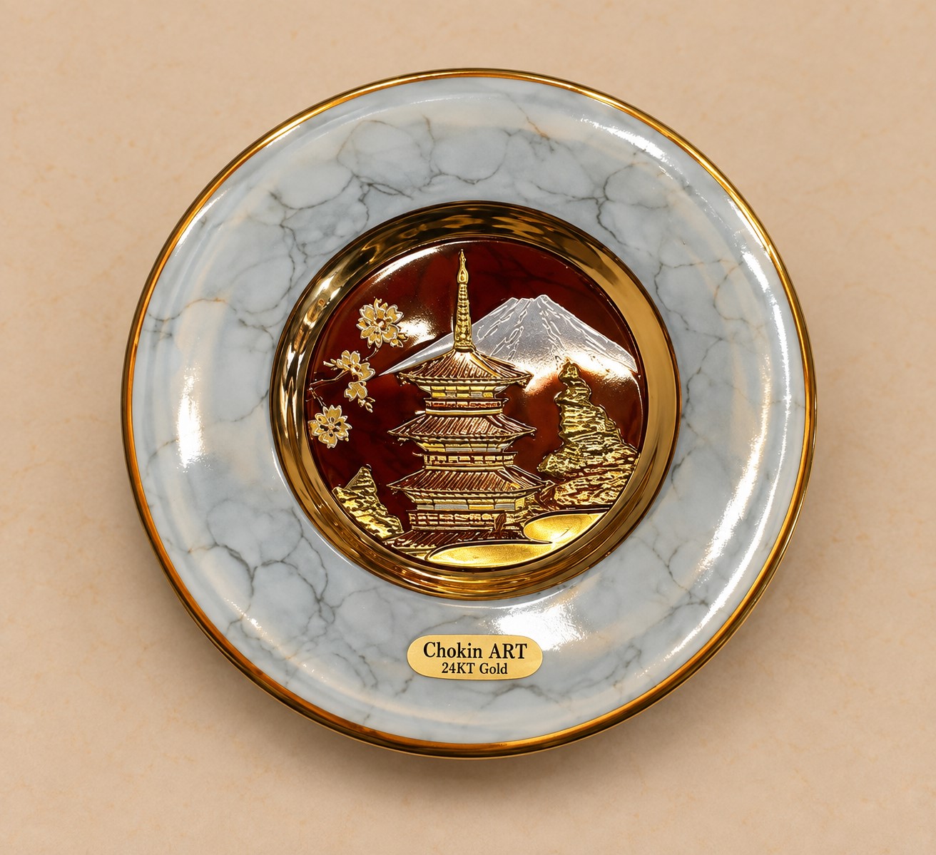Vintage Chokin ART dekoratiivtaldrik pagoodi ja mägivaatega, 24K kullaga, Ø 15 cm